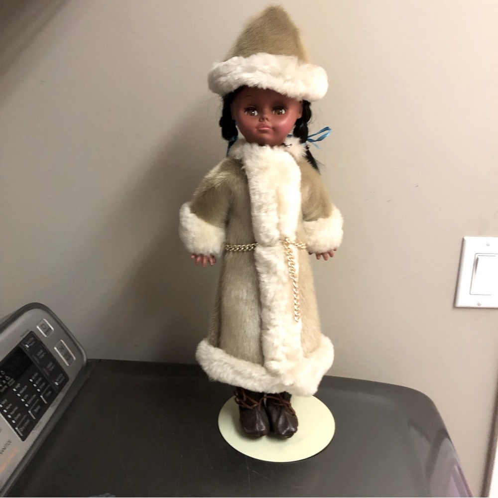 Vintage Regal Made in Canada Doll - Beautiful Condition & beautiful details
